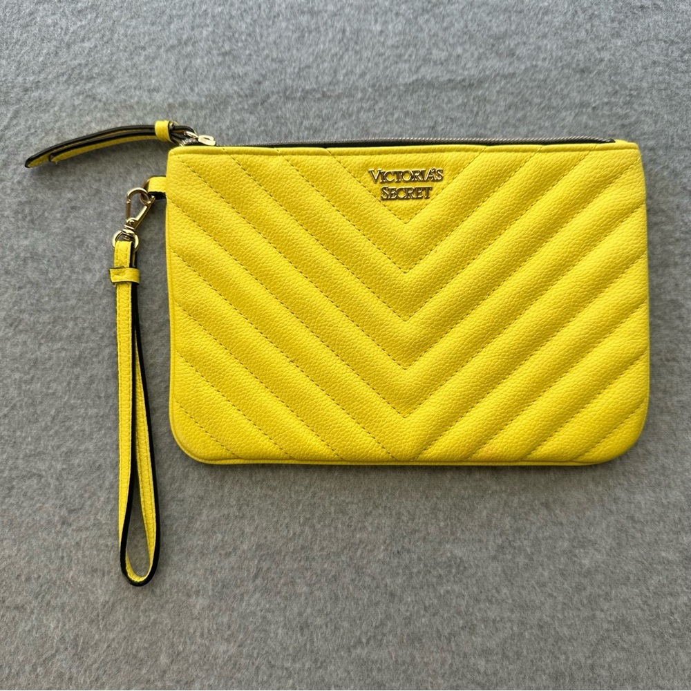 Victorias Secret Neon Yellow Quilted Faux Leather Zipper Wristlet Clutch Lined